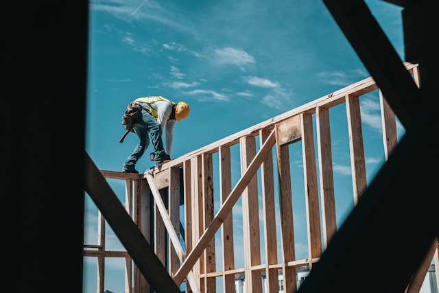 'Why Choose a Local Oklahoma City Home Builder? Quality Craftsmanship, Warranties, and Energy Efficiency